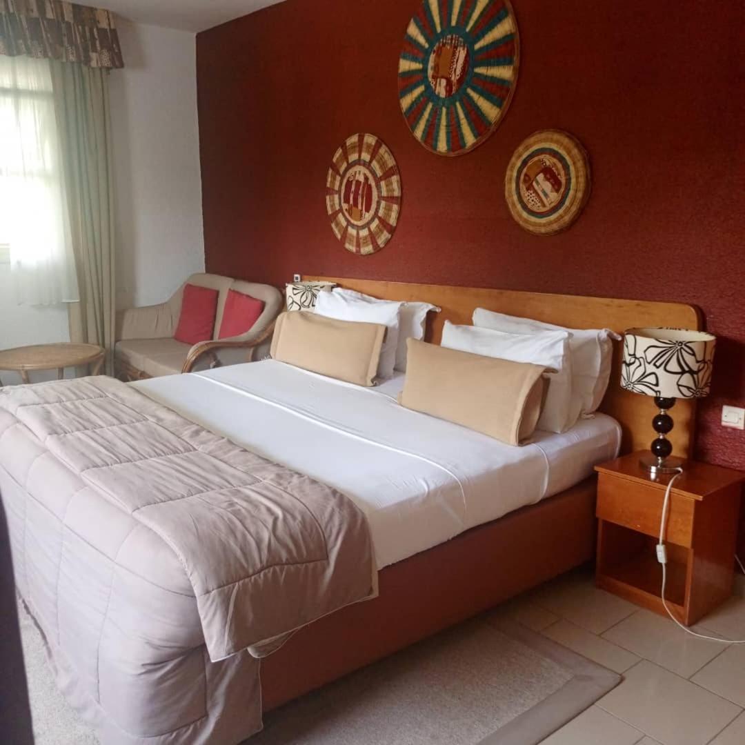 Hotel Le Marly Abidjan Ngoại thất bức ảnh
